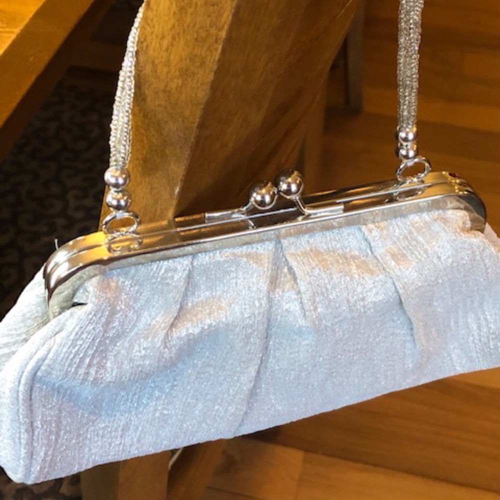 La Regale Silver Handbag